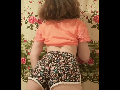 ❤️ Seksīga jauna skaistule izģērbjas no šortiem kamerā Kvalitatīvs sekss pie lv.image-kassir.ru ☑